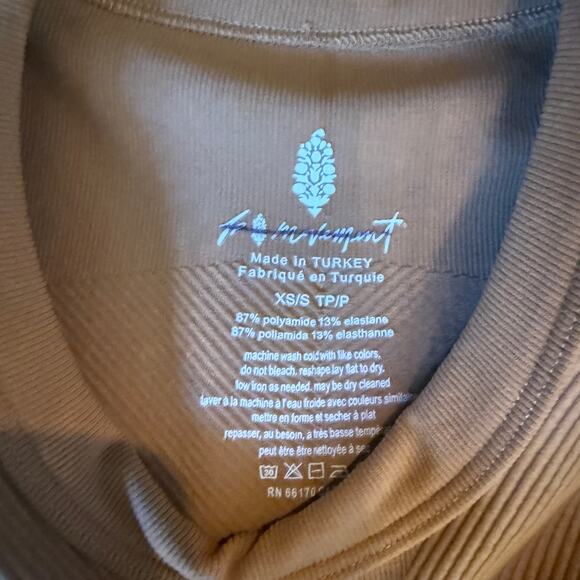 NWOT Free People Movement  Free Throw Crop Muscle Tank Top Active Top - xs/s - Picture 9 of 9